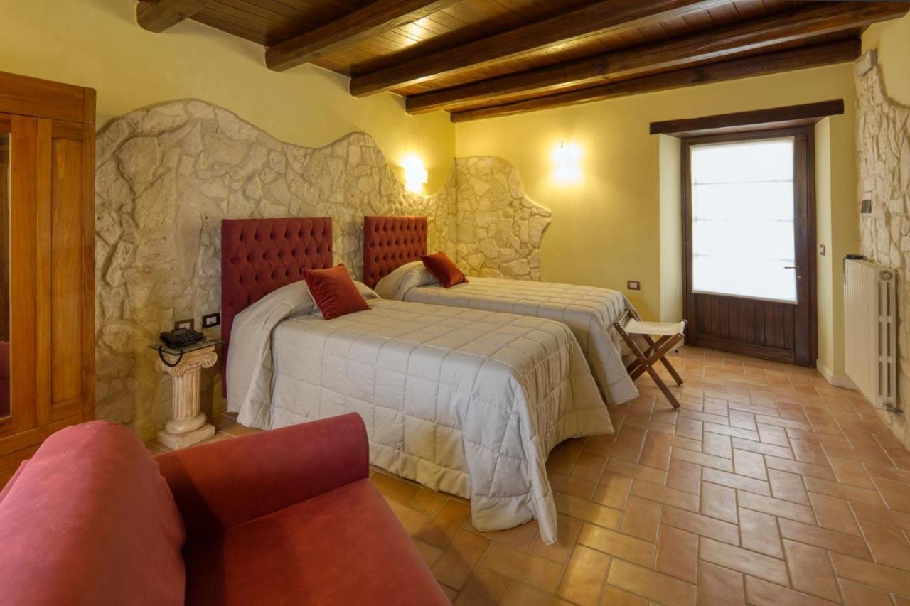 Borgo Incantato Spoleto Pompagnano 外观 照片